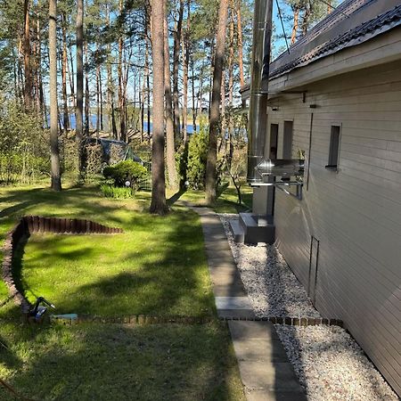 River Bank Vacation Home Jurkalne Zewnętrze zdjęcie